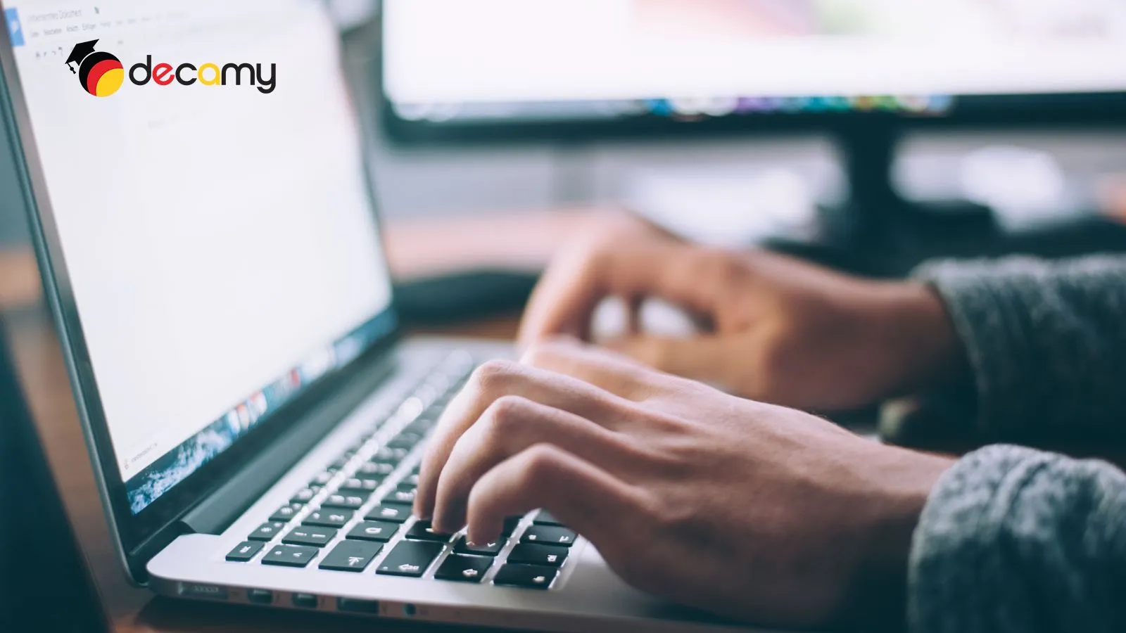 huong dan chi tiet su dung bo cuc ban phim US International de go am sac tieng Duc