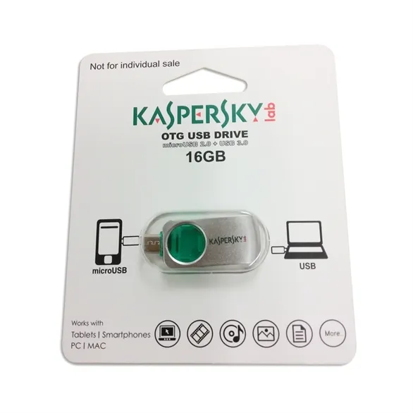 Sử dụng thiết bị lưu trữ ngoài như USB để sao lưu dữ liệu, là một cách giải phóng bộ nhớ cho máy tính hiệu quả.