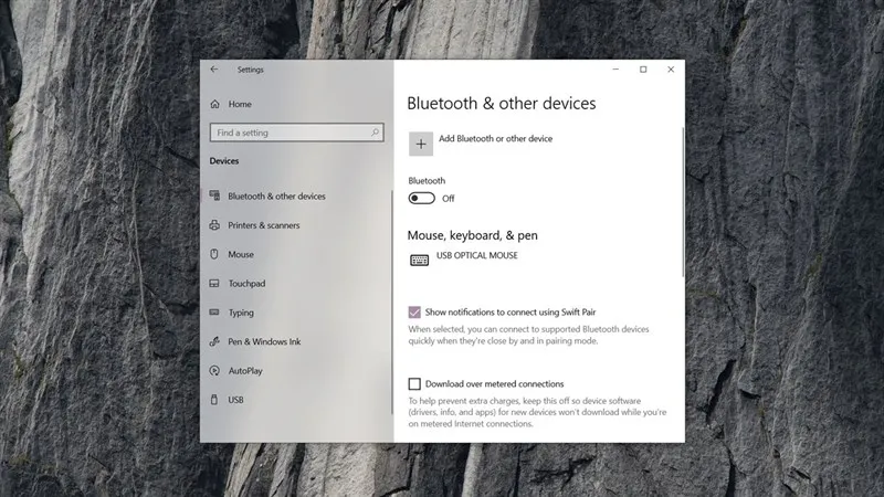 Kích hoạt công tắc chức năng Bluetooth trong cài đặt Devices trên Windows 10/11