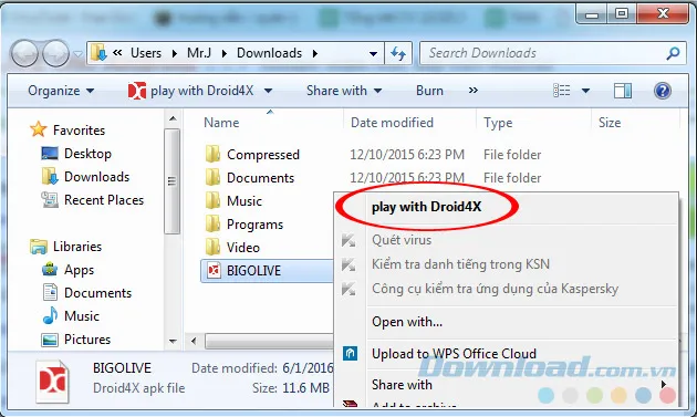Sử dụng tùy chọn Play with Droid4X để mở file APK