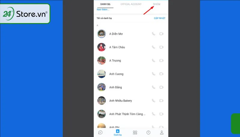Vào app Zalo và chọn mục nhóm