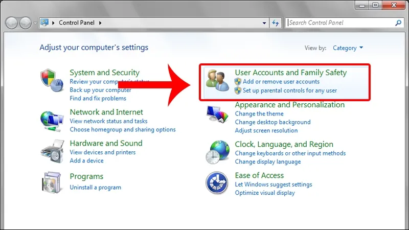 Chọn mục User Accounts trong Control Panel để quản lý tài khoản người dùng Dell