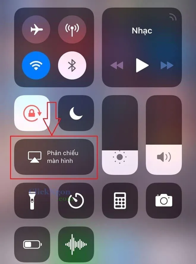 Kích hoạt tính năng Phản chiếu màn hình (AirPlay) trên iPad để thực hiện cách chiếu màn hình ipad lên máy tính