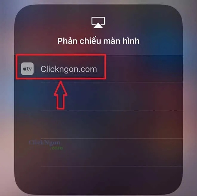 Lựa chọn tên thiết bị phản chiếu trong danh sách AirPlay để thiết lập kết nối chiếu màn hình iPad lên máy tính