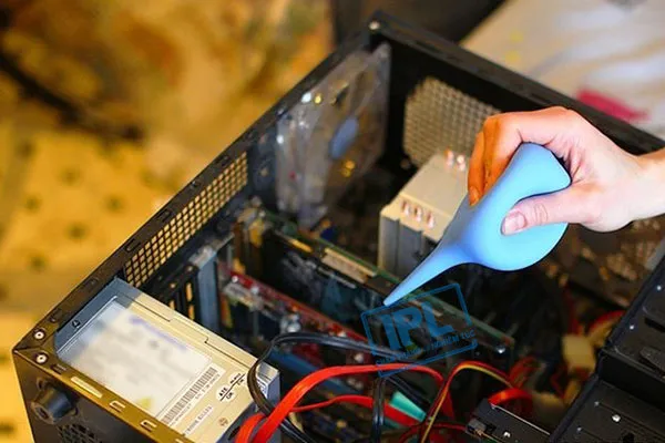 thay thế bộ nguồn PSU chất lượng cao để khắc phục vỏ máy tính bị rò điện