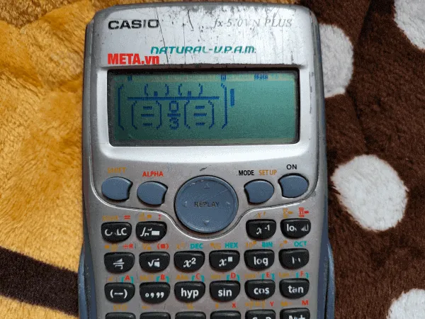 Hình ảnh Doraemon phiên bản mở rộng, phức tạp hơn, minh họa cách làm hình doraemon trên máy tính casio chi tiết.