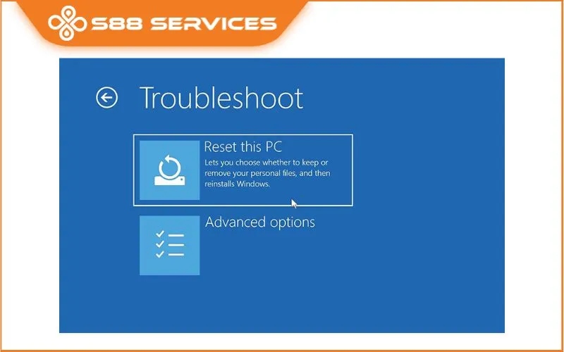 Ảnh chụp màn hình cửa sổ Recovery trong Windows, hiển thị tùy chọn 'Get Started' dưới 'Reset this PC' cho phép người dùng bắt đầu quy trình cách reset dữ liệu máy tính.