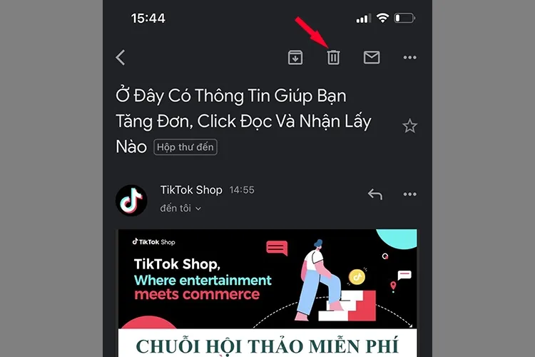 Xóa một thư điện tử đơn lẻ trên ứng dụng Gmail di động để giải phóng dung lượng.