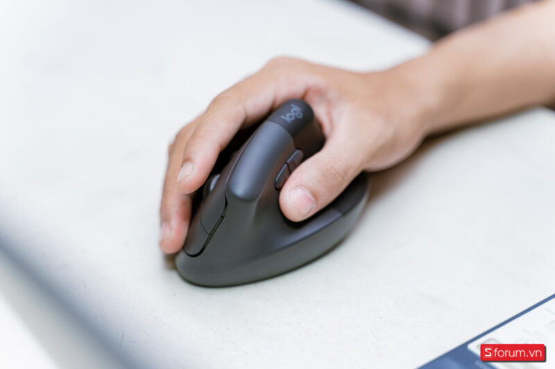 Cách Cầm Chuột Máy Tính: Hướng Dẫn Chi Tiết Từ Chuyên Gia Công Thái Học