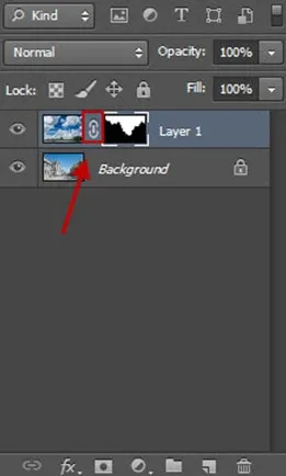 Bỏ liên kết giữa Mask và layer ảnh để điều chỉnh kích thước và vị trí ảnh nền mây một cách độc lập