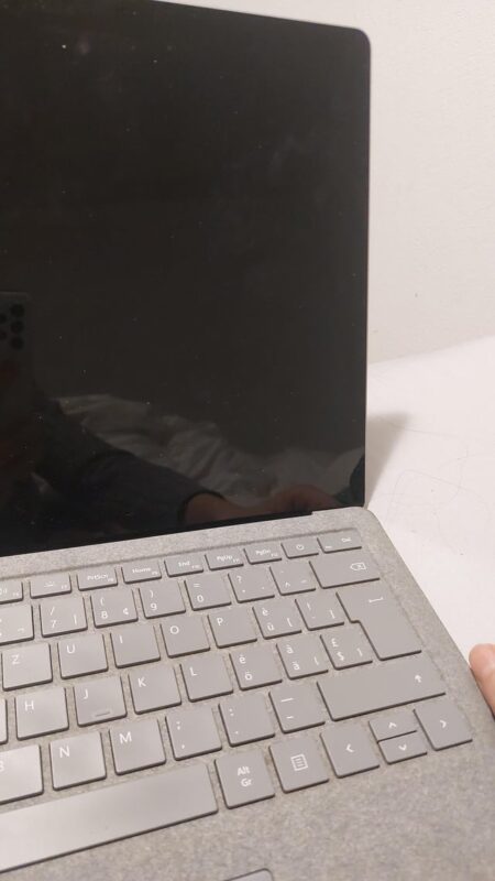 Cách Bật Máy Tính Trên Laptop: Hướng Dẫn Chi Tiết Từ A Đến Z Cho Mọi Tình Huống