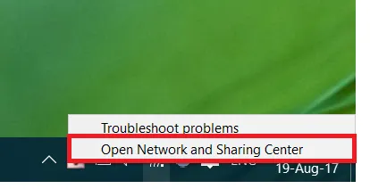 Mở Open Network and Sharing Center để quản lý kết nối mạng Windows