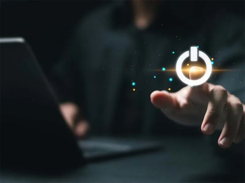 Tắt nguồn máy tính và rút dây điện trước khi thực hiện cách thay cpu máy tính