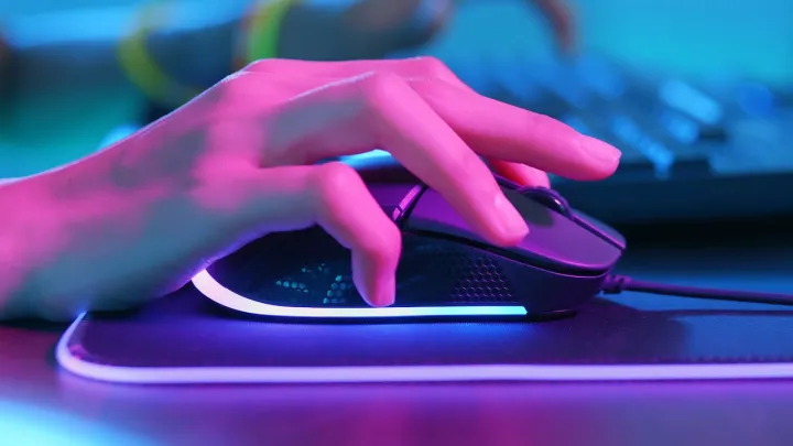 Hướng dẫn kỹ thuật viên kiểm tra độ nhạy và hiệu suất hoạt động của cảm biến chuột máy tính