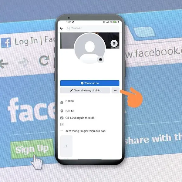 Truy cập biểu tượng dấu ba chấm để lấy link Facebook cá nhân trên điện thoại (mobile app)