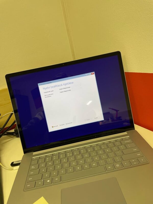 Cách Cài Đặt Bàn Phím Cho Máy Tính Windows 10/11: Hướng Dẫn Chi Tiết Từ A Đến Z