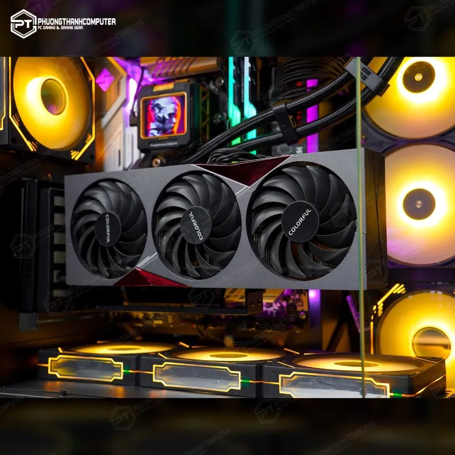 Bộ máy tính để bàn cấu hình cao đang hiển thị hình ảnh đồ họa, minh họa cho card đồ họa và nhu cầu reset màn hình