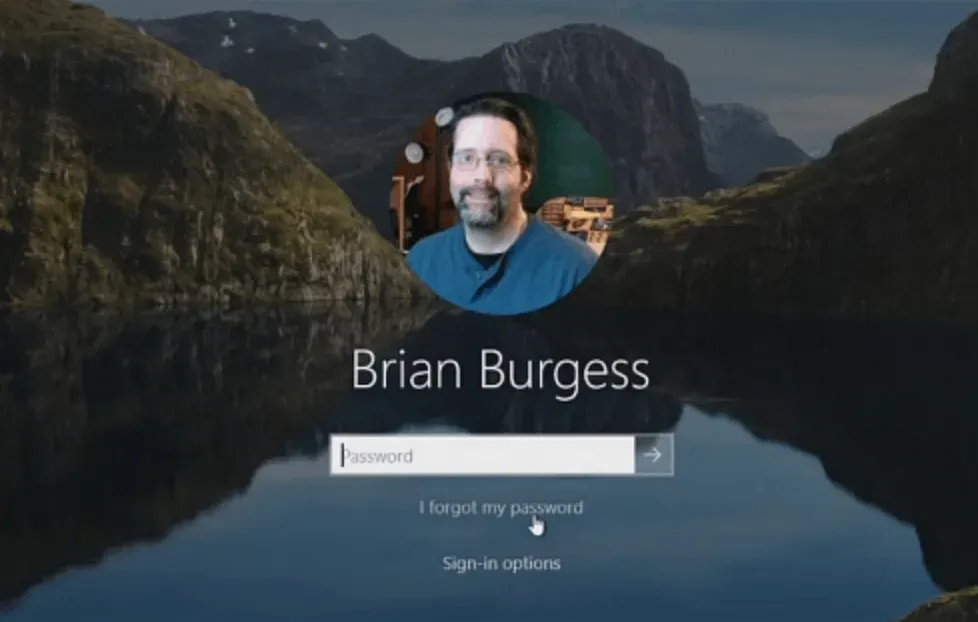 Nhấp vào liên kết I forgot my password trên màn hình khóa