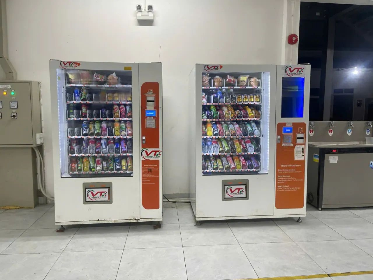 Kiểm tra các điểm kết nối và dây cáp ruy băng trước khi lắp lại