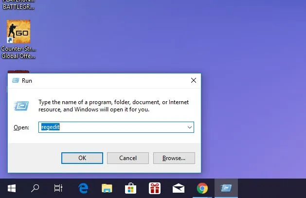 Khởi động Registry Editor bằng lệnh 'regedit' trong hộp thoại Run