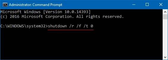 Thực hiện lệnh shutdown r t 0 trong Command Prompt để khởi động lại máy