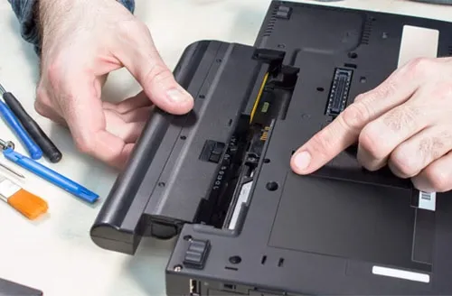 Kiểm tra nguồn điện và cách khắc phục máy tính không lên nguồn sau khi bị sập