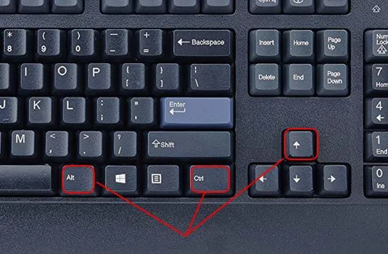 Sử dụng tổ hợp phím tắt Alt Ctrl Mũi tên Lên để thực hiện cách lật ngược màn hình máy tính nhanh chóng trên Windows