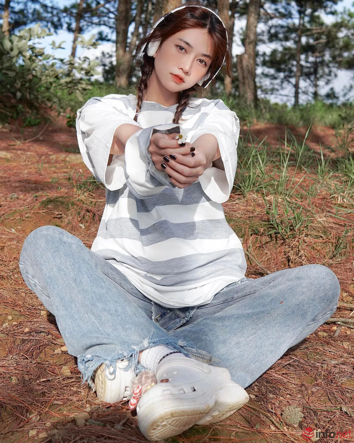 Trước khi nổi tiếng, Lê Bống từng trải qua giai đoạn khó khăn khi gia đình sống trong căn tập thể cũ, thiếu tiện nghi.