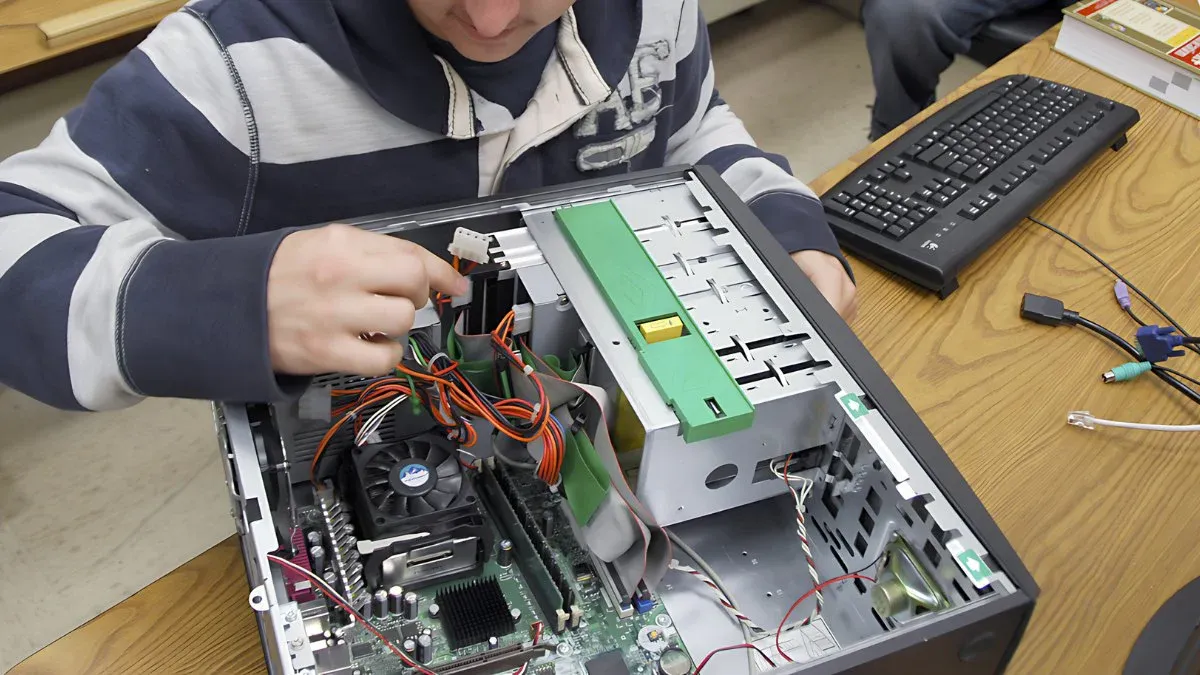 Kiểm tra lỗi RAM và các phần cứng khác khi máy bật nguồn nhưng không lên màn hình