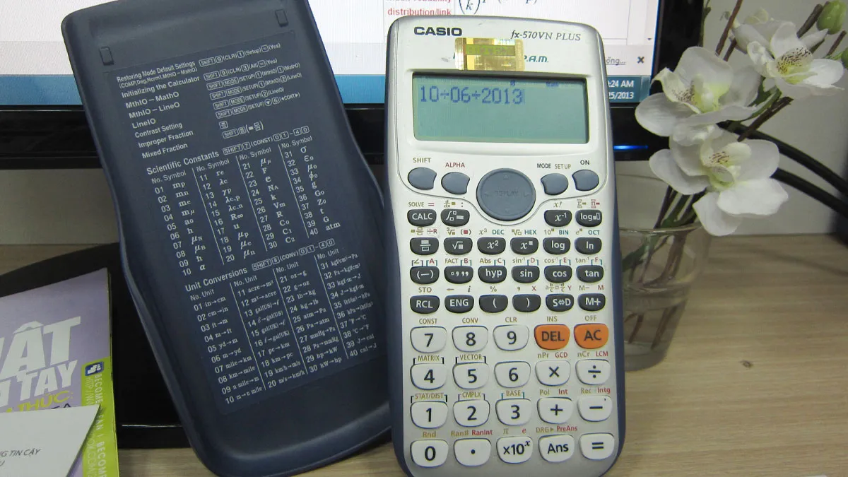 Ví dụ thực hành minh họa cách bấm phương sai Casio 570 cho bộ dữ liệu không có tần số