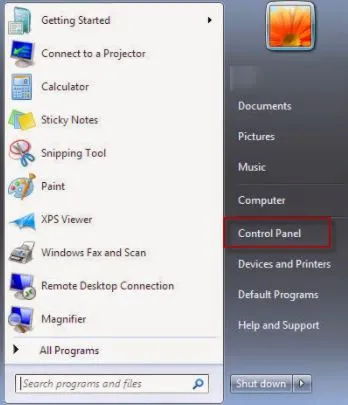 Menu Control Panel trong Windows 7 để quản lý User Accounts và thiết lập bảo mật