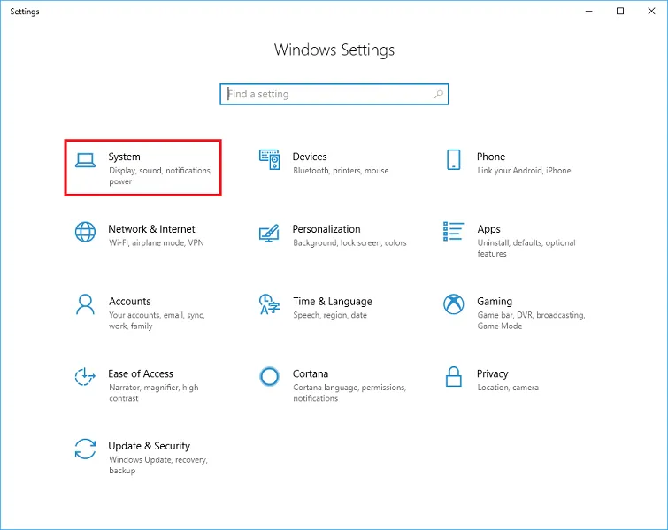 Cửa sổ Windows Settings Display hiển thị các tùy chọn Scale và Layout để điều chỉnh độ phân giải và tỷ lệ hiển thị