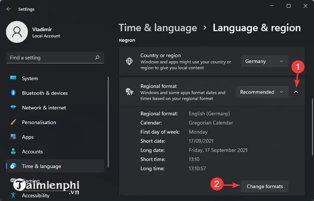 Menu Regional format để chọn định dạng ngày giờ chuẩn
