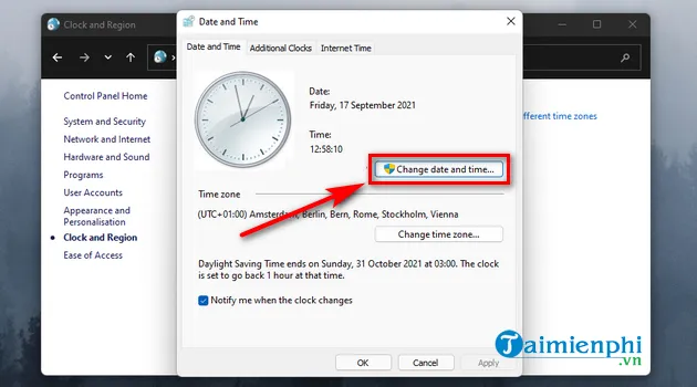 Nút Change date, time để thiết lập lại đồng hồ máy tính