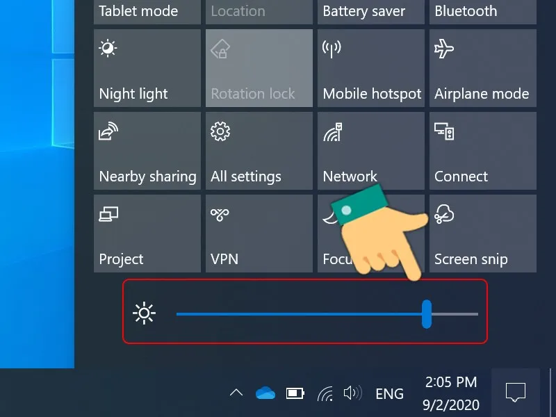 Sử dụng ô vuông Brightness trong Action Center để thay đổi mức độ sáng.