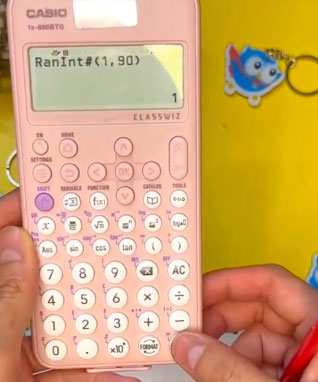 Cách chơi trò chơi trên máy tính Casio 880: Chơi lô-tô