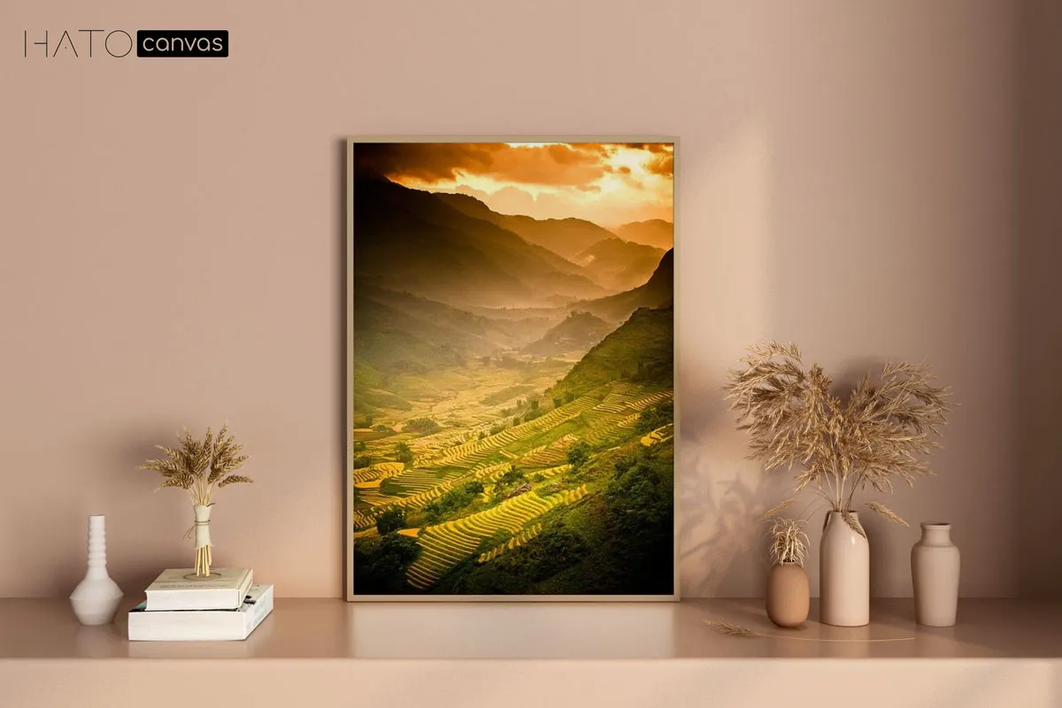 Hình ảnh minh họa quy trình sản xuất tranh Canvas chuyên nghiệp tại cơ sở in ấn, nhấn mạnh chất lượng cao