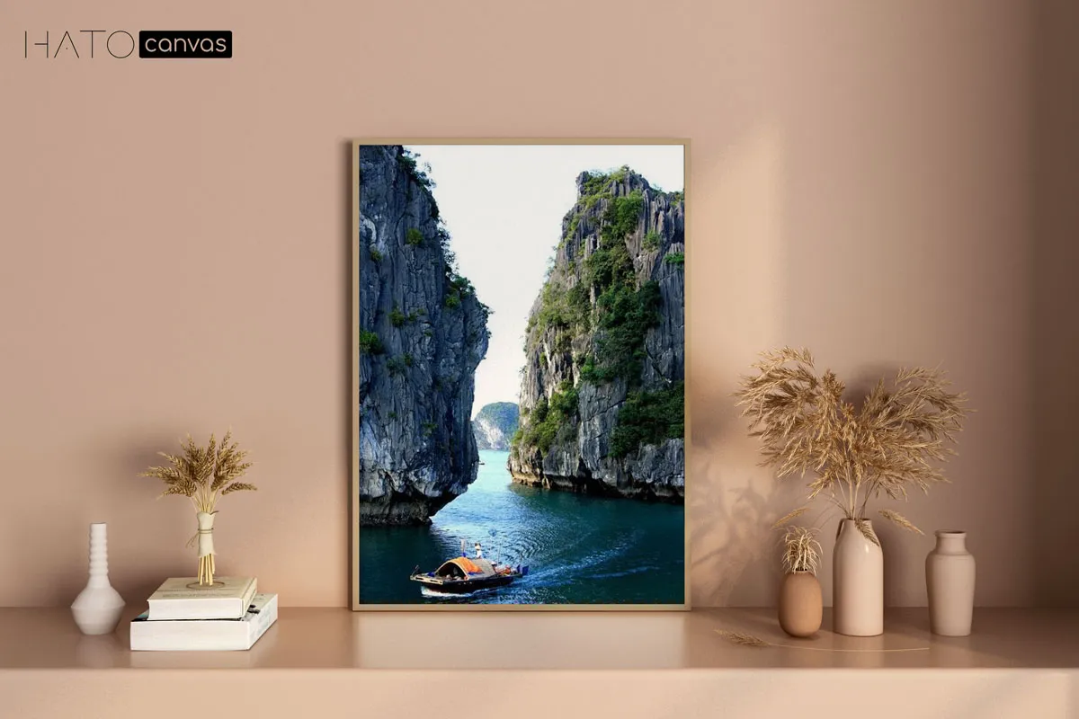 Hình ảnh minh họa các cuộn vật liệu in và máy móc, thể hiện sự chuyên nghiệp của dịch vụ