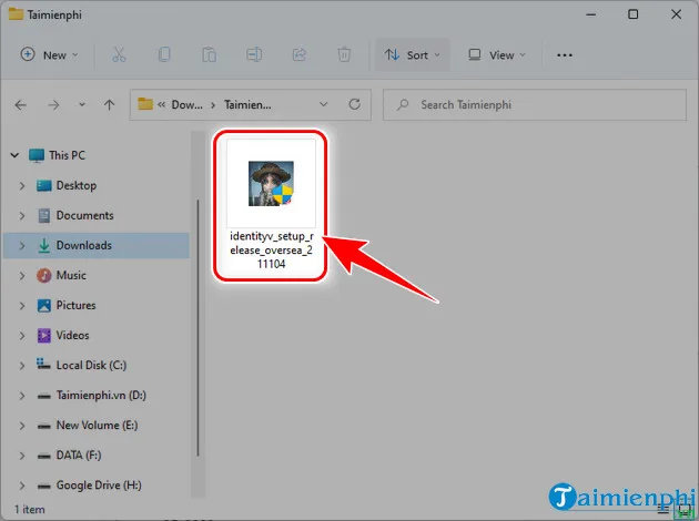 cach tai va choi identity v tren pc