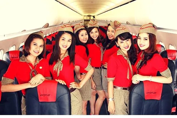 Phân tích cụ thể các khoản Phí quản trị hệ thống của Vietjet Air và các hãng LCC khác.