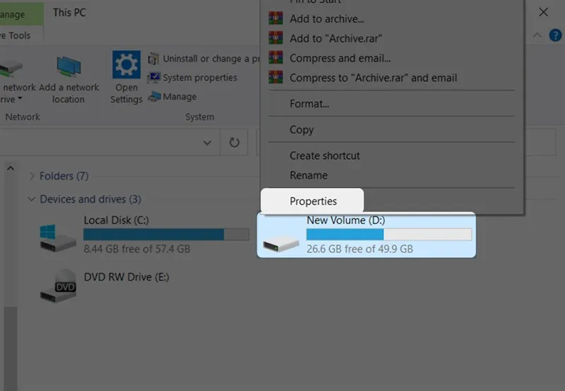 Mở cửa sổ Properties để xem thông tin chi tiết về dung lượng ổ cứng.