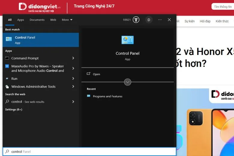 Tìm kiếm và mở Control Panel để truy cập công cụ Programs and Features