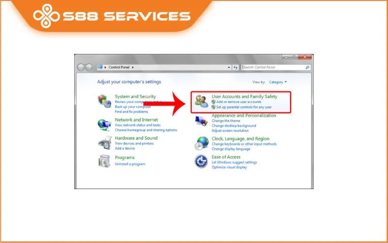 Chọn User Accounts and Family Safety để tiếp tục quản lý tài khoản.