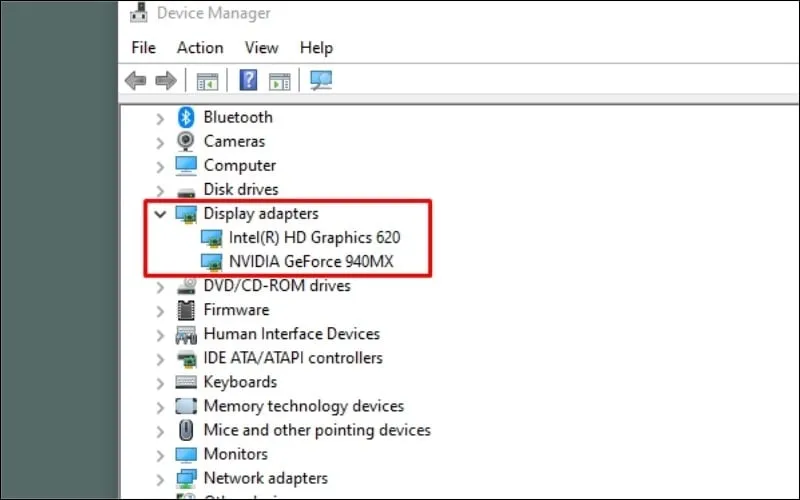 Xem danh sách và tình trạng card màn hình trong mục Display adapters của Device Manager