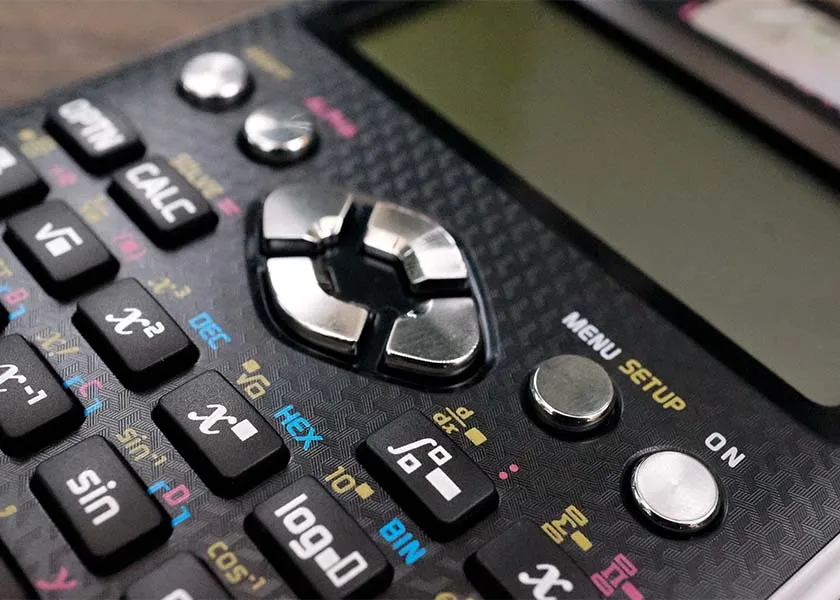 Thiết kế cao cấp của Casio fx-580VNX với vỏ trượt chắc chắn