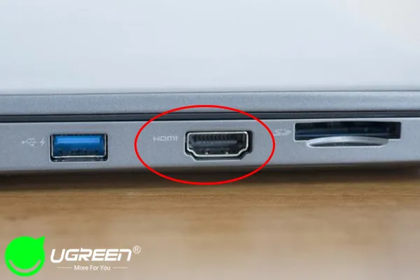 Cổng HDMI tiêu chuẩn trên thân máy tính xách tay (Laptop), cần thiết cho kết nối cách chuyển từ máy tính sang tivi