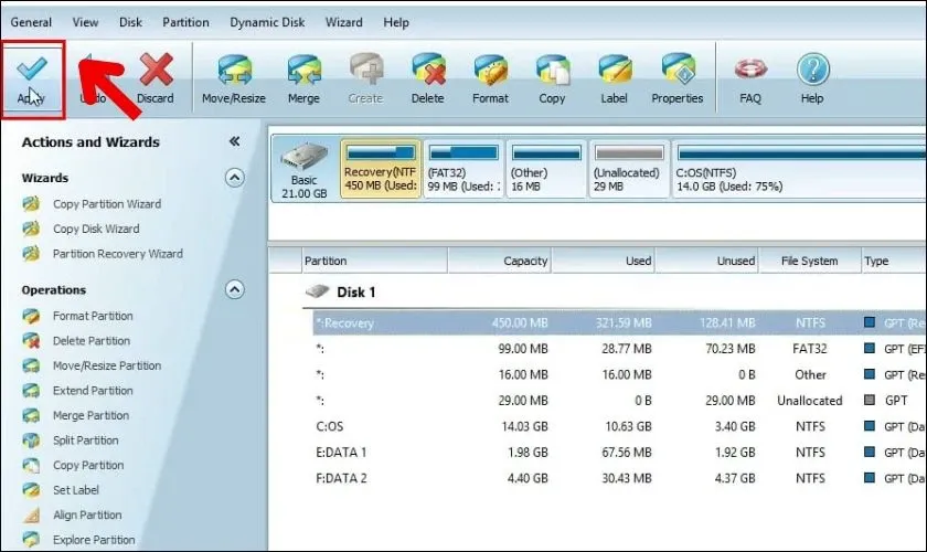 Chọn Apply để thực hiện gộp ổ đĩa trên Win 11