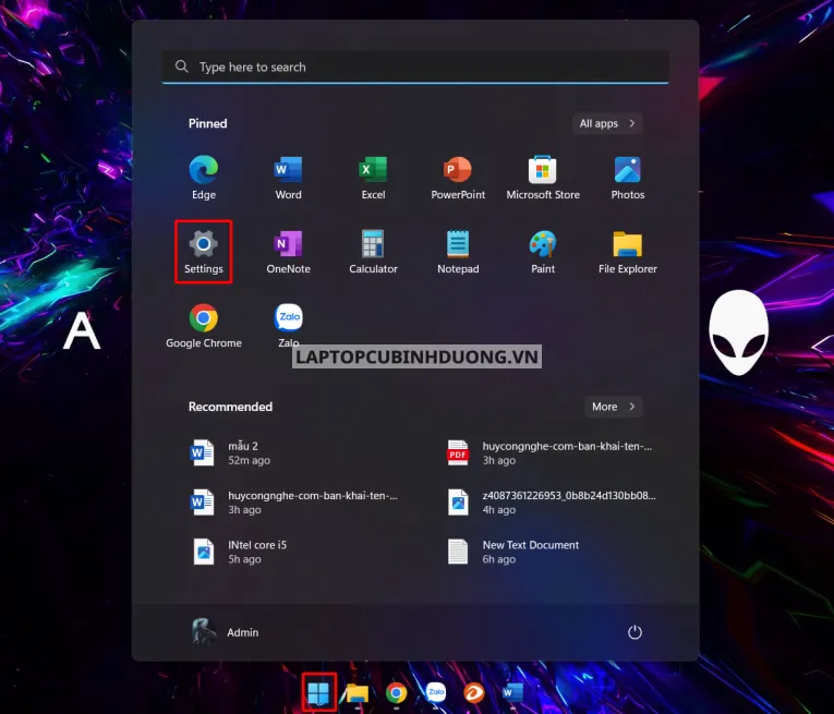 Giao diện Settings Windows 11 tại mục Your Info để tiến hành chuyển đổi sang Local Account và phá mật khẩu tài khoản Microsoft