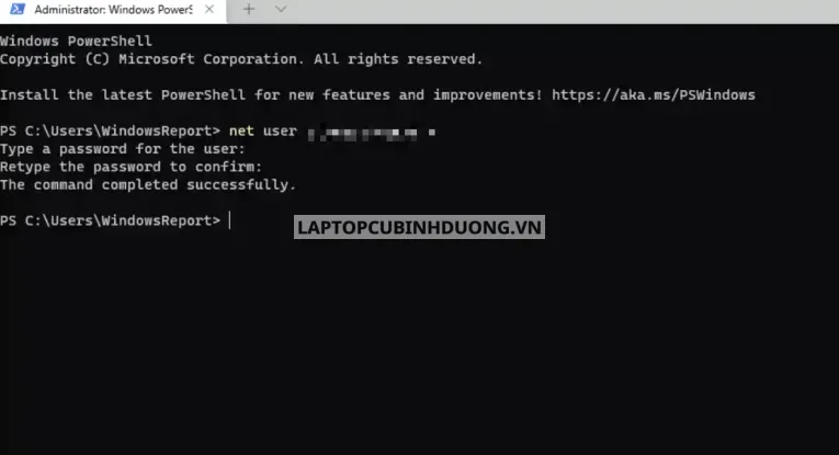 Hiển thị danh sách tài khoản người dùng Windows 11 sau khi chạy lệnh net user trong Command Prompt