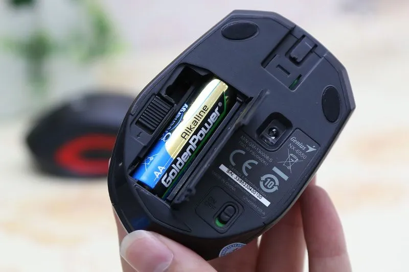 Các loại pin và dụng cụ